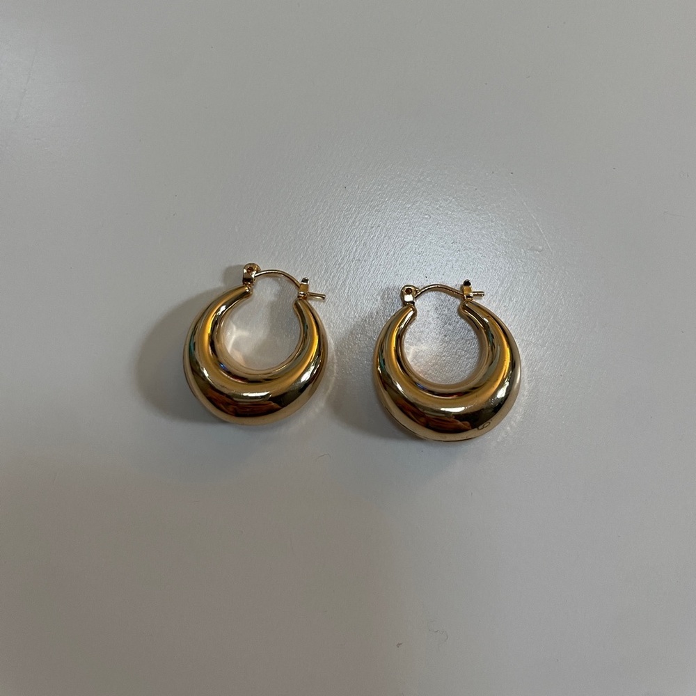 Chunky Gold Hoop Earrings